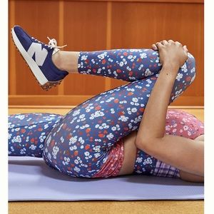 NWT kachel floral contrast leggings
